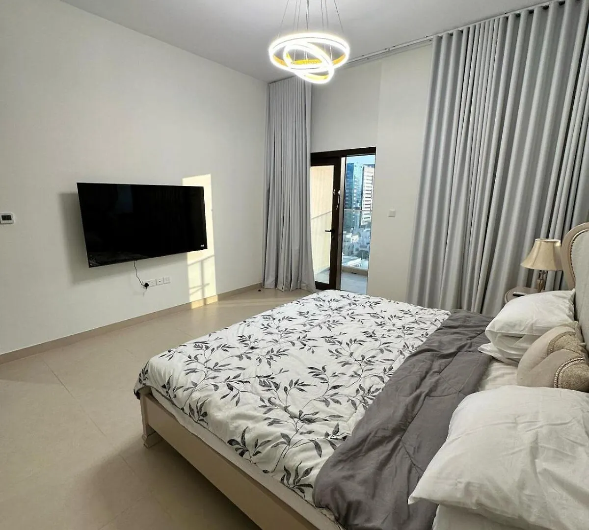 Luxury Apartment Residential-Abú Dhabí 0*,