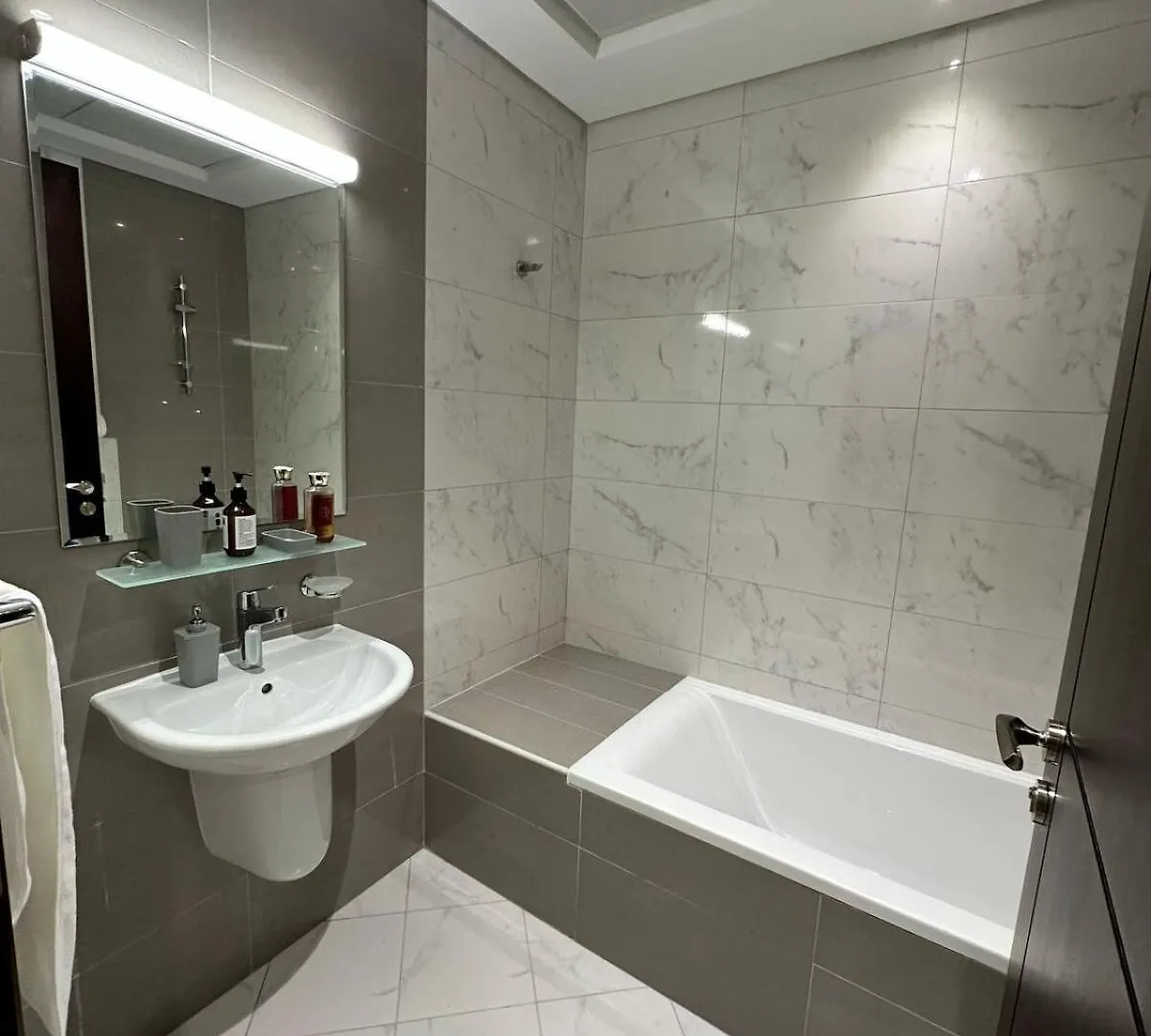 Luxury Apartment Residential-Abu Dhabi